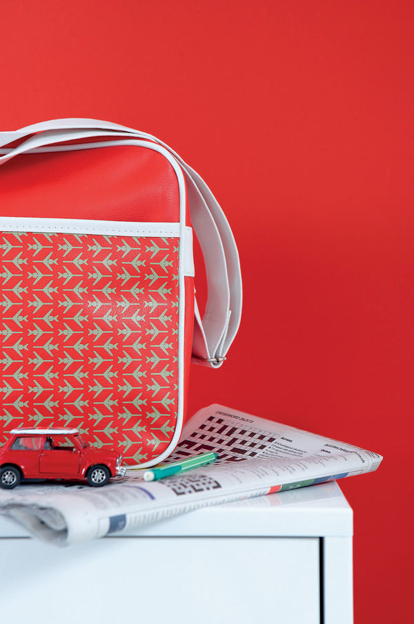 Atomic Red (No. 190) - Detalhe de Ambiente #3