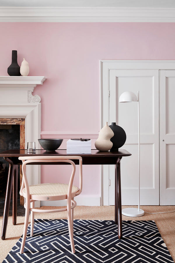 Pink Slip (No. 220) - Detalhe de Ambiente #1