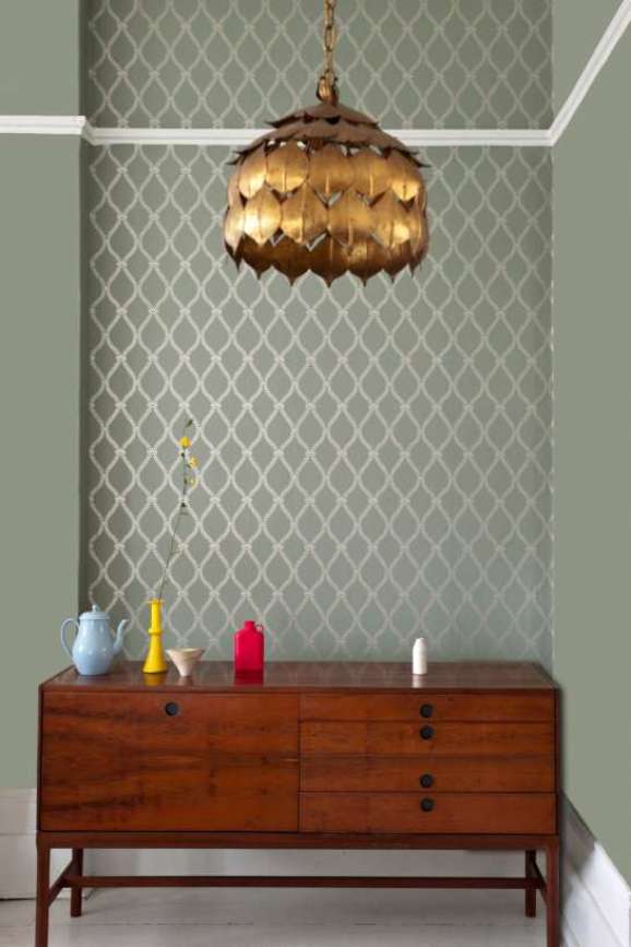 Sample Wallpaper Crivelli Trellis