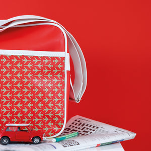 Atomic Red (No. 190) - Ambiente Decorado