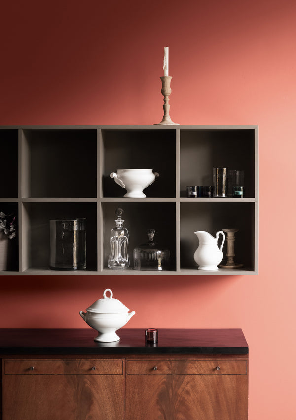 Interior pintado com Paint & Paper Library Beetlenut No. 413