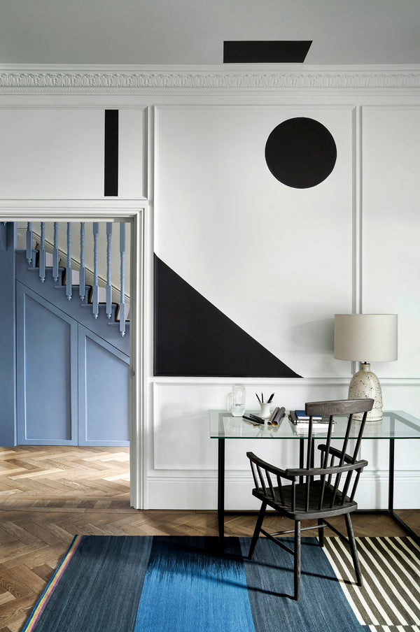 Interior pintado com Paint & Paper Library Blue Vein No. 676