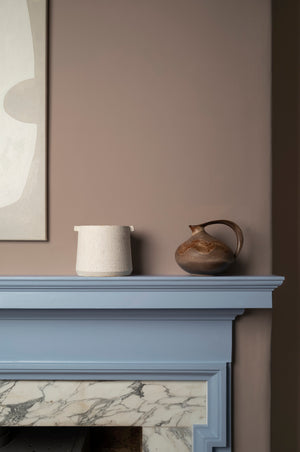 Interior pintado com Paint & Paper Library Bluebird No. 651