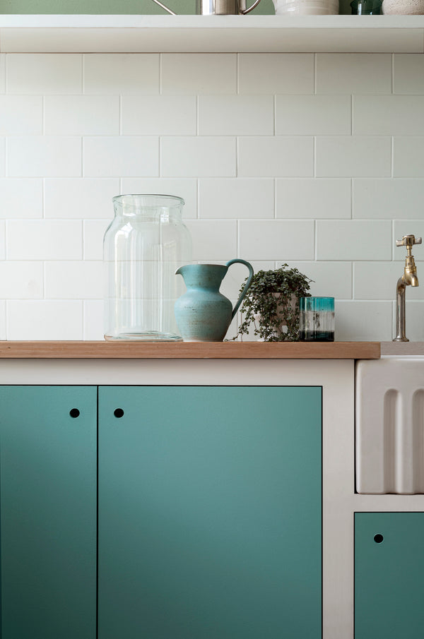 Interior pintado com Paint & Paper Library Clean White No. 101