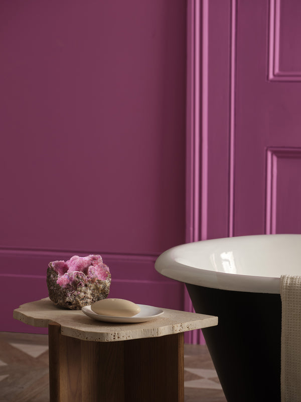 Interior pintado com Paint & Paper Library Cobalto No. 714