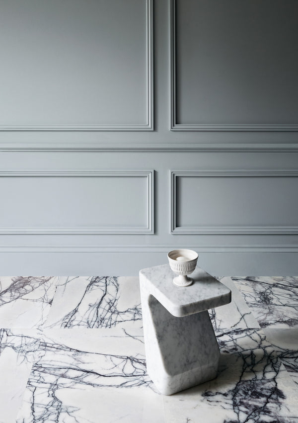 Interior pintado com Paint & Paper Library Lead V No. 685