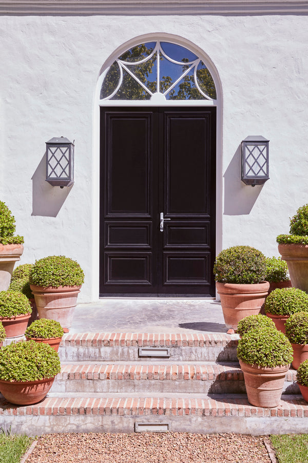 Interior pintado com Paint & Paper Library New Black No. 126