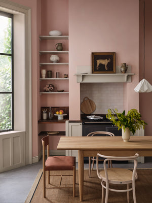 Interior pintado com Paint & Paper Library New Black No. 126