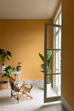 Interior pintado com Paint & Paper Library Parasol No. 508
