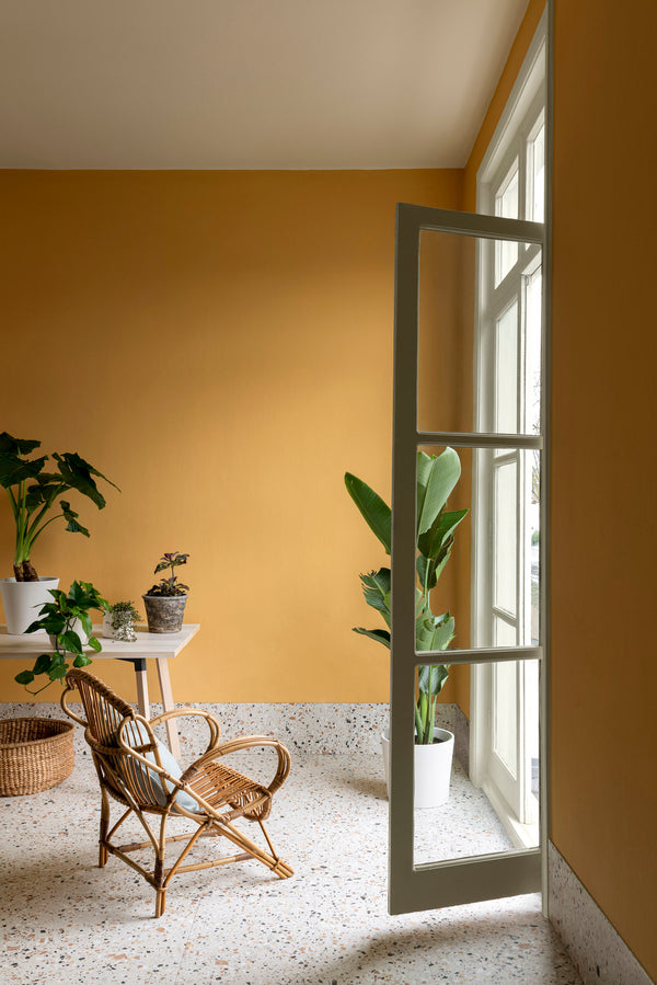 Interior pintado com Paint & Paper Library Parasol No. 508