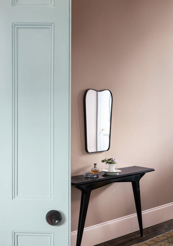 Interior pintado com Paint & Paper Library Plaster II No. 402