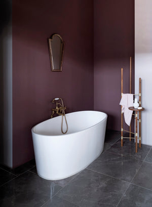 Interior pintado com Paint & Paper Library Plum Brandy No. 341