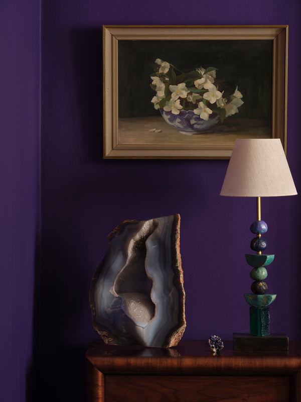 Interior pintado com Paint & Paper Library Purple Azurite No. 715