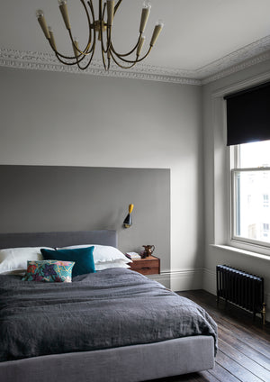 Interior pintado com Paint & Paper Library Sharkskin No. 168