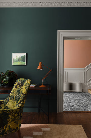 Interior pintado com Paint & Paper Library Slate IV No. 164