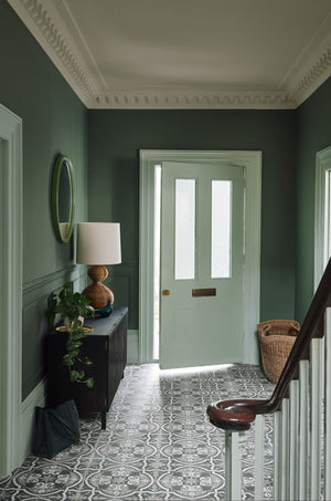 Interior pintado com Paint & Paper Library Sobek No. 587