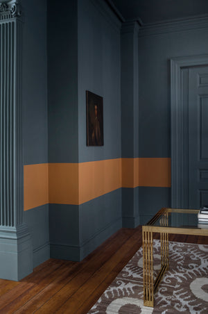 Interior pintado com Paint & Paper Library Squid Ink No. 698
