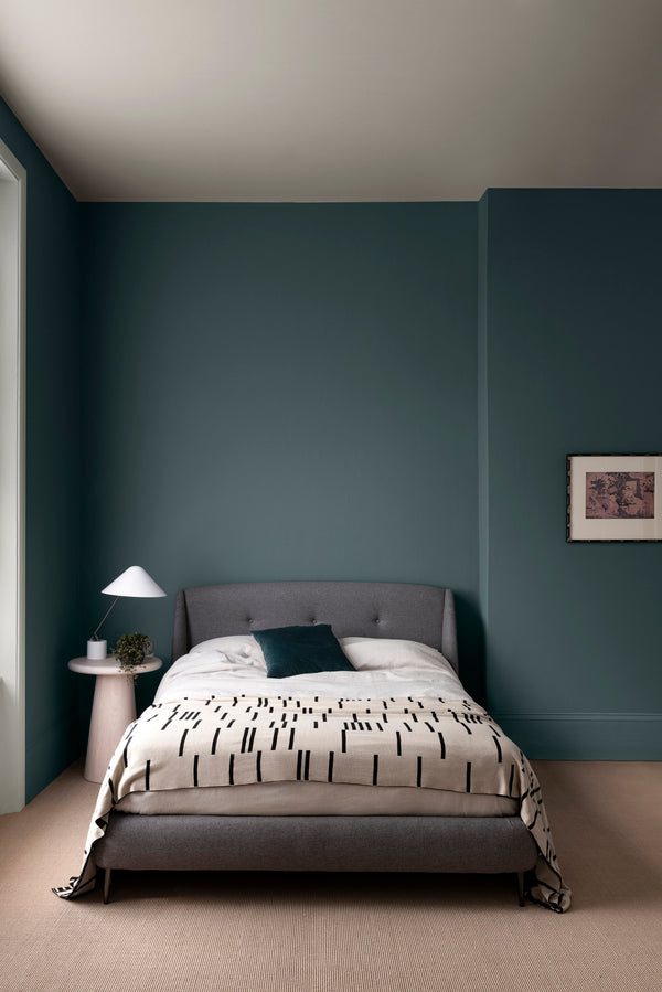 Interior pintado com Paint & Paper Library Stone I No. 201